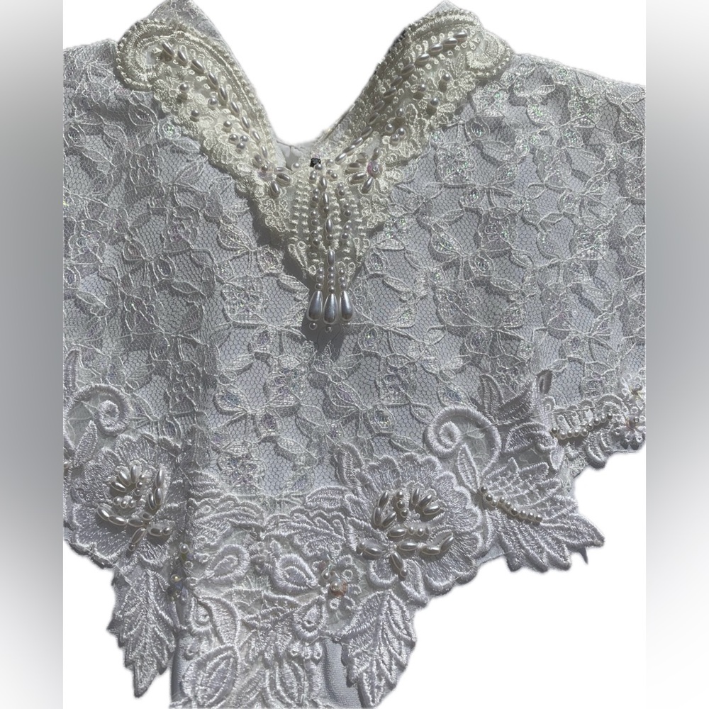 Vintage 90s off white beaded lace Victorian blouse - Picture 2 of 10